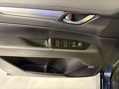 Used 2019 MAZDA CX-5 Touring FWD image 9