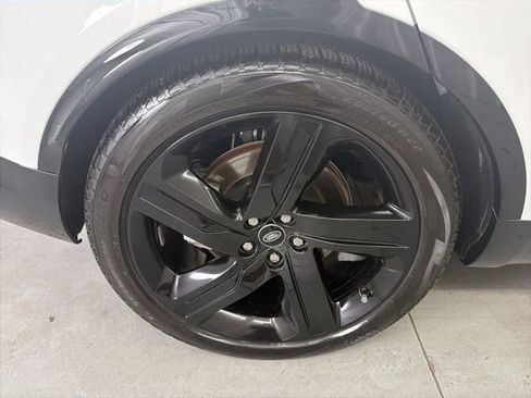 Used 2023 Land Rover Discovery HSE R-Dynamic image 25