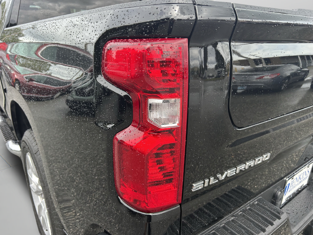 Used 2026 Chevrolet Silverado 1500 Custom RWD image 14