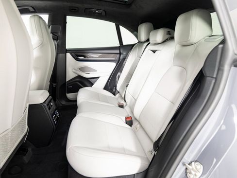 New 2025 Porsche Macan Turbo Electric image 28