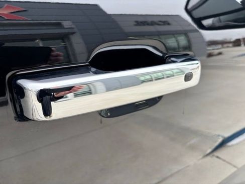 Used 2024 Ford F350 Platinum w/ Tremor Off-Road Package image 22