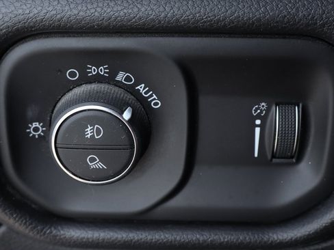 Used 2022 RAM 2500 Tradesman w/ Towing Technology Group image 19