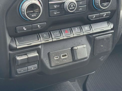 Used 2021 Chevrolet Silverado 1500 LT w/ Bed Protection Package image 11