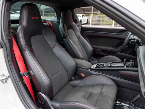 Certified 2022 Porsche 911 Targa 4 GTS image 53