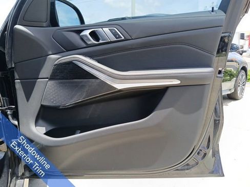 Used 2024 BMW X5 xDrive40i w/ M Sport Package AWD/4WD image 18