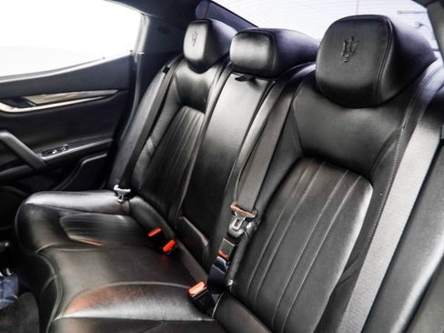 Used 2019 Maserati Ghibli S Q4 AWD/4WD image 39