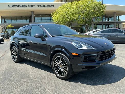 Used 2022 Porsche Cayenne Coupe AWD/4WD image 1
