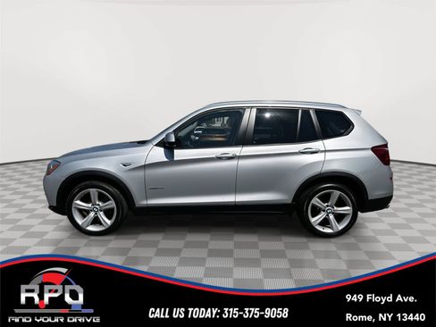 Used 2017 BMW X3 xDrive28i AWD/4WD image 2