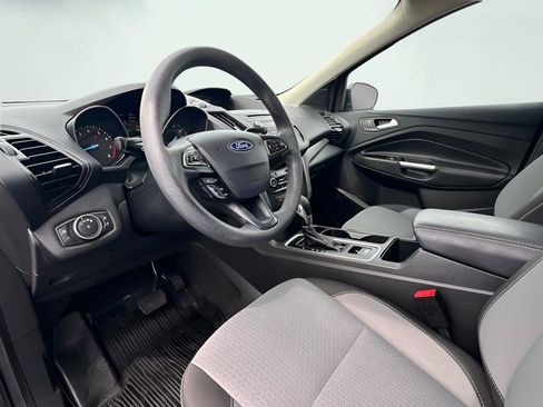 Used 2018 Ford Escape SE image 15