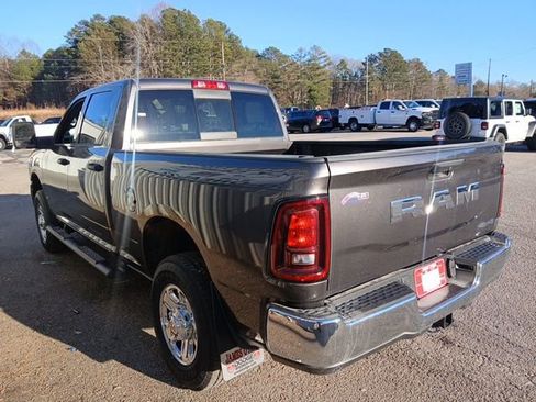 New 2026 RAM 2500 Tradesman AWD/4WD image 7