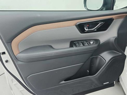 New 2026 Subaru Forester Sport AWD/4WD image 21