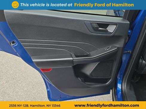 Used 2022 Ford Escape SE w/ SE Sport Appearance Package image 25