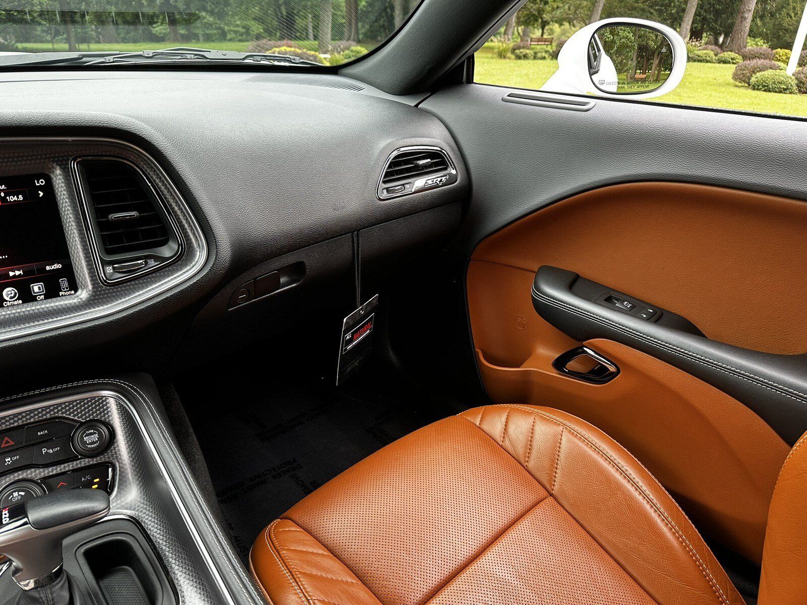 Used 2015 Dodge Challenger SRT Hellcat RWD image 15