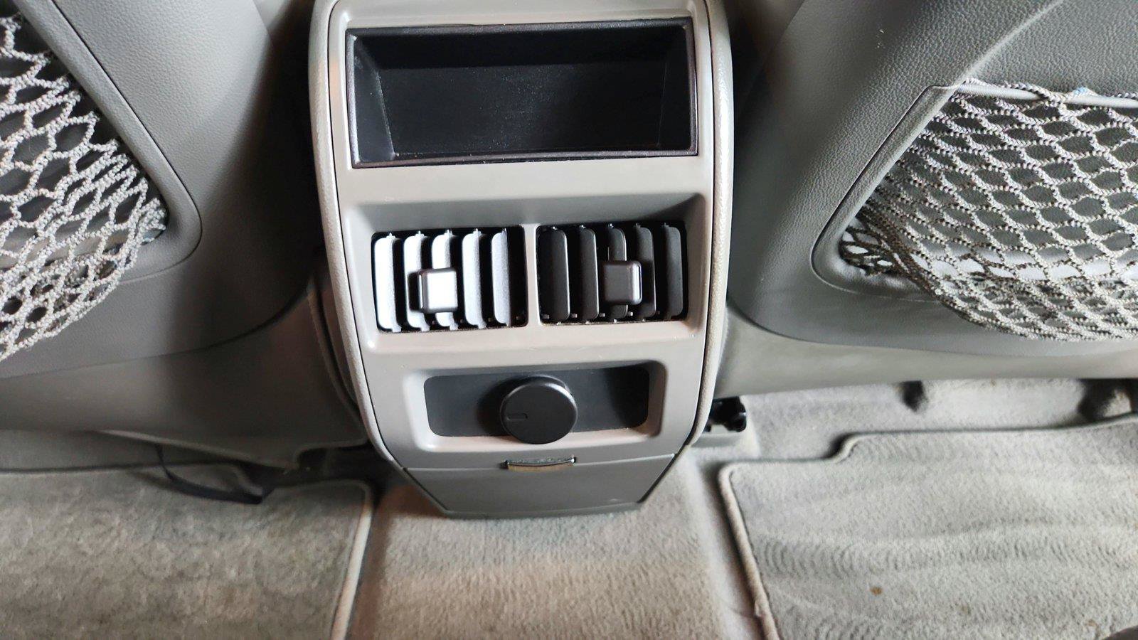 Used 2011 Cadillac SRX Luxury FWD image 21