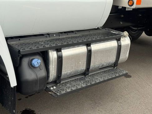 New 2026 Ford F750 2WD Regular Cab Super Duty image 9