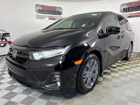 Used 2026 Honda Odyssey Touring image 9