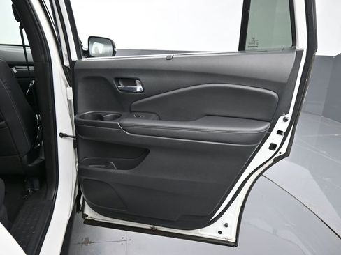 Certified 2020 Honda Passport Elite image 38