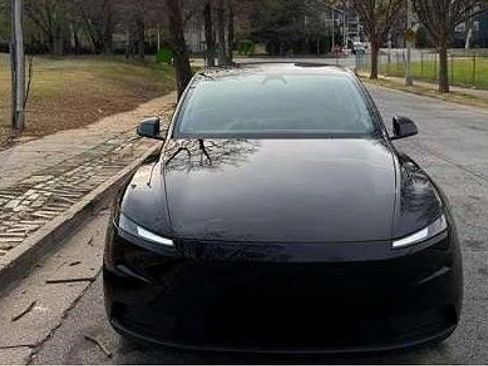Used 2026 Tesla Model Y 2WD image 7