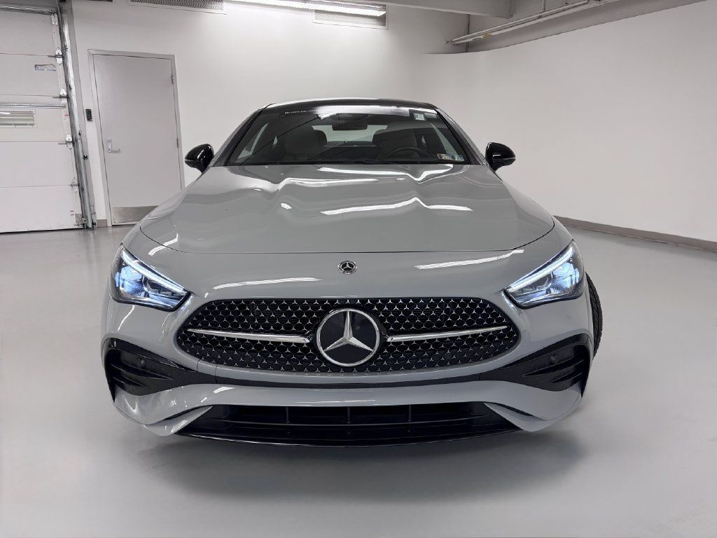 Certified 2026 Mercedes-Benz CLE 300 4MATIC Coupe image 4