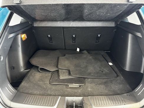 Certified 2025 Chevrolet Trax LT image 36