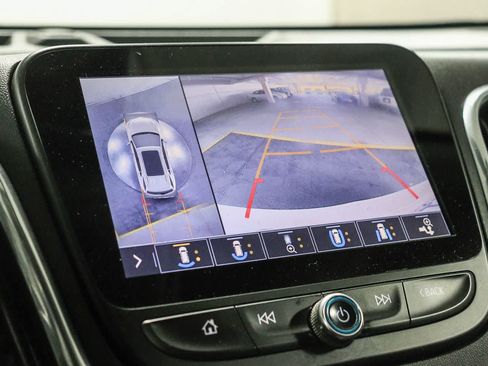 Used 2019 Chevrolet Equinox Premier AWD/4WD image 24