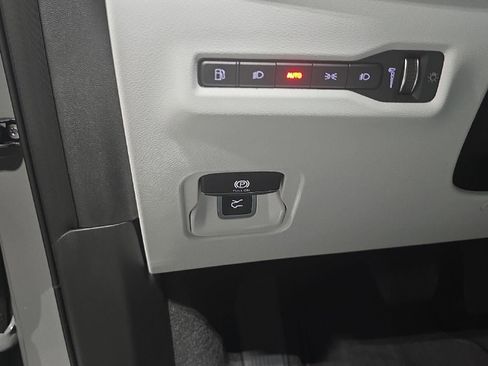 New 2026 Jeep Cherokee Laredo image 10