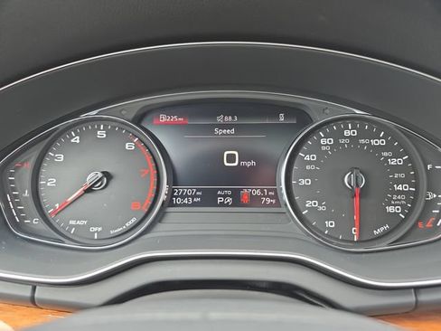 Used 2023 Audi Q5 2.0T Premium w/ Convenience Package AWD/4WD image 22