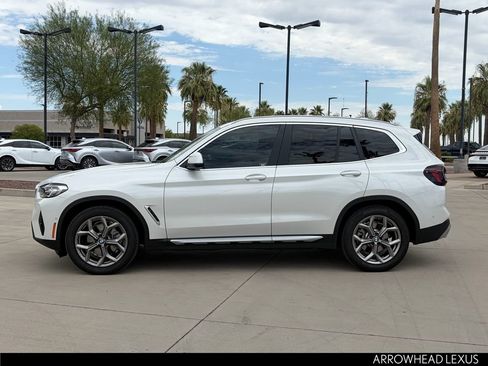 Used 2024 BMW X3 xDrive30i w/ Premium Package w/ZPA AWD/4WD image 3