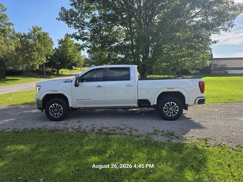 Used 2021 GMC Sierra 2500 SLT w/ SLT Preferred Package AWD/4WD image 7