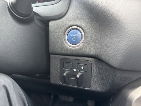 Used 2023 Toyota Tundra Limited image 34