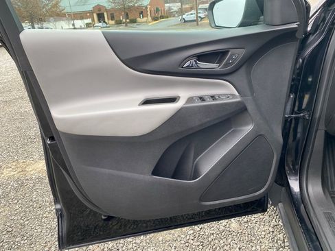 Used 2022 Chevrolet Equinox LT image 10