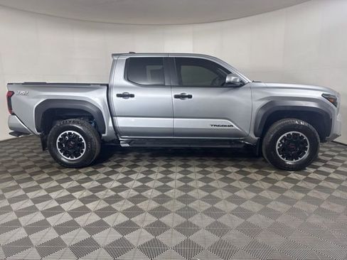 Used 2024 Toyota Tacoma TRD Off-Road w/ TRD Off Road Upgrade Package image 2