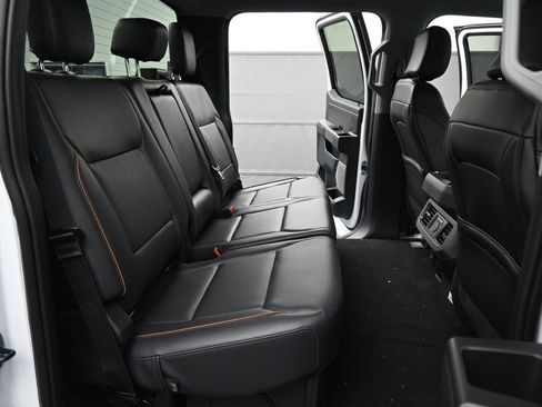 New 2026 Ford F250 Lariat w/ Black Appearance Package image 18