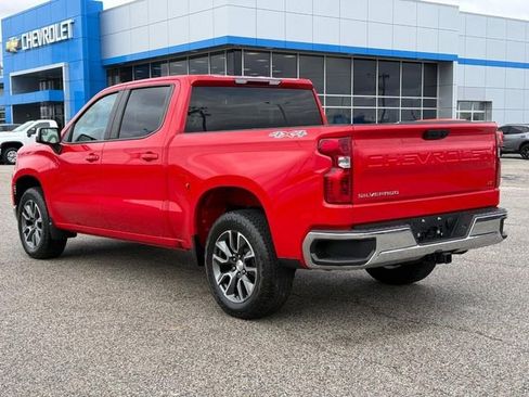 Used 2023 Chevrolet Silverado 1500 LT image 3