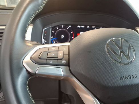 Used 2023 Volkswagen Atlas SE w/ Panoramic Sunroof Package AWD/4WD image 23
