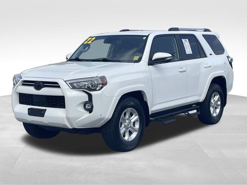 Used 2022 Toyota 4Runner SR5 Premium RWD image 8