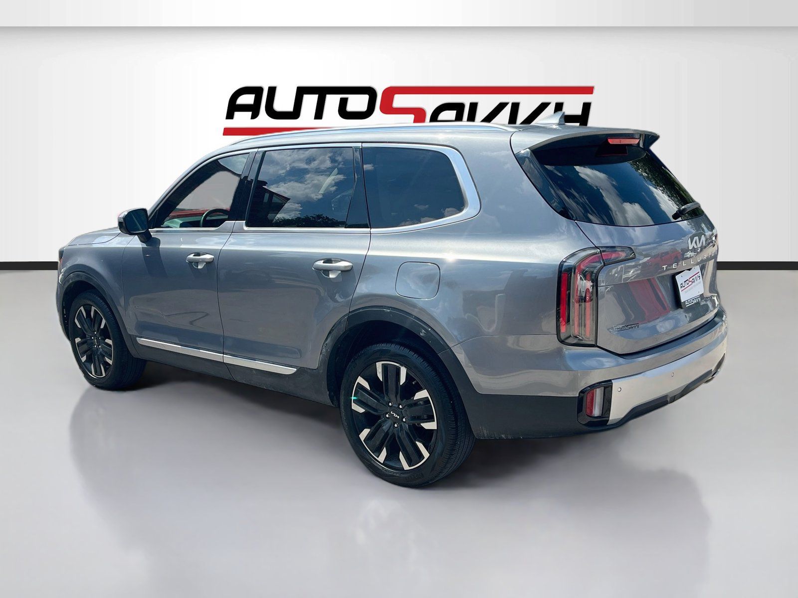 Used 2024 Kia Telluride SX FWD image 5