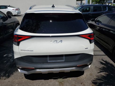 Used 2023 Kia Sportage EX AWD/4WD image 5