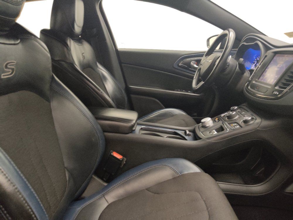 Used 2016 Chrysler 200 S w/ Navigation & Sound Group I FWD image 21