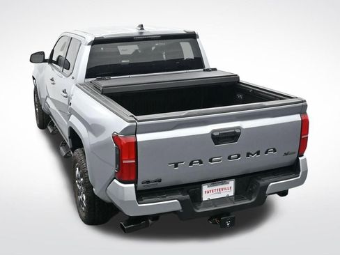 Used 2025 Toyota Tacoma SR5 image 27