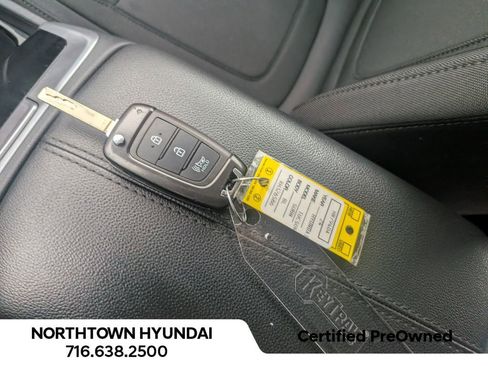 Certified 2024 Hyundai Tucson SE image 19