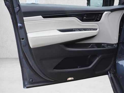 New 2026 Honda Odyssey Elite image 12