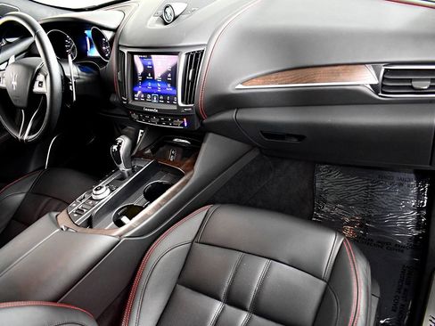 Used 2017 Maserati Levante S image 25