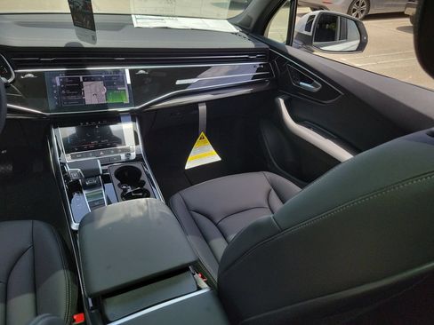 New 2026 Audi Q7 2.0T Premium AWD/4WD image 24
