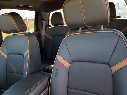 Used 2024 GMC Canyon AT4 w/ AT4 Premium Package image 27