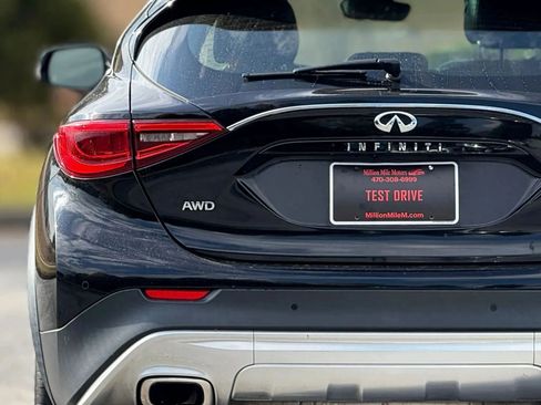 Used 2019 INFINITI QX30 AWD w/ Navigation Package image 13