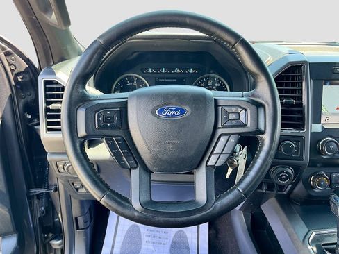 Used 2019 Ford F150 XLT w/ Equipment Group 302A Luxury AWD/4WD image 11