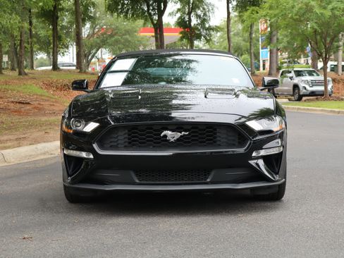 Used 2020 Ford Mustang Premium RWD image 13