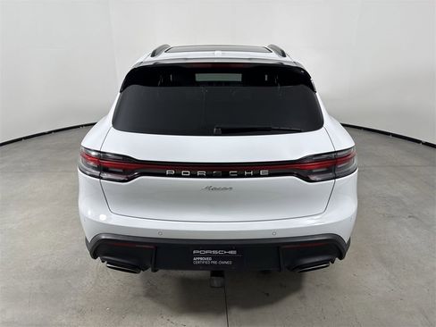 Certified 2025 Porsche Macan image 6