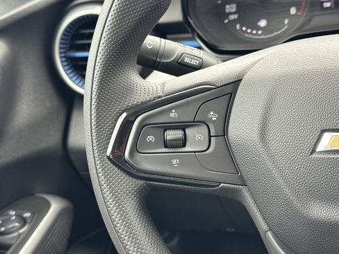 Used 2024 Chevrolet Trax LS image 11